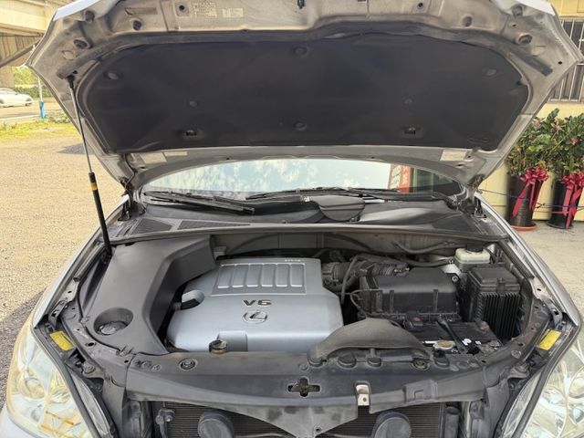 Lexus RX  第21張相片