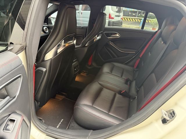 Mercedes-Benz/賓士 CLA45 AMG  第10張相片
