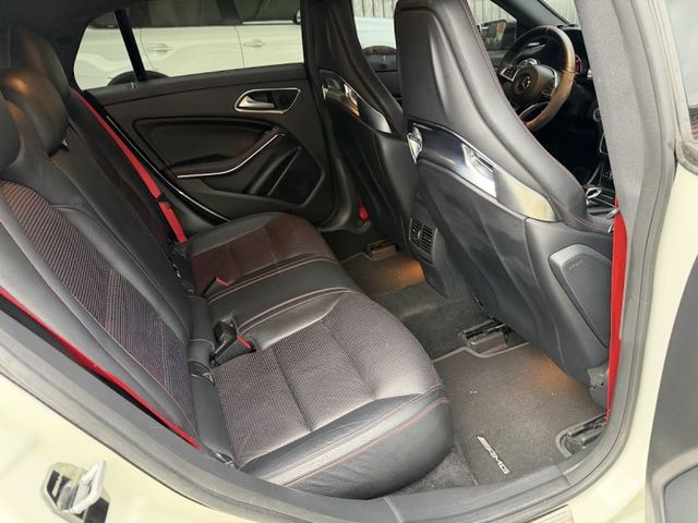 Mercedes-Benz/賓士 CLA45 AMG  第12張相片