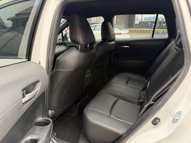 Toyota Cross  第1張相片