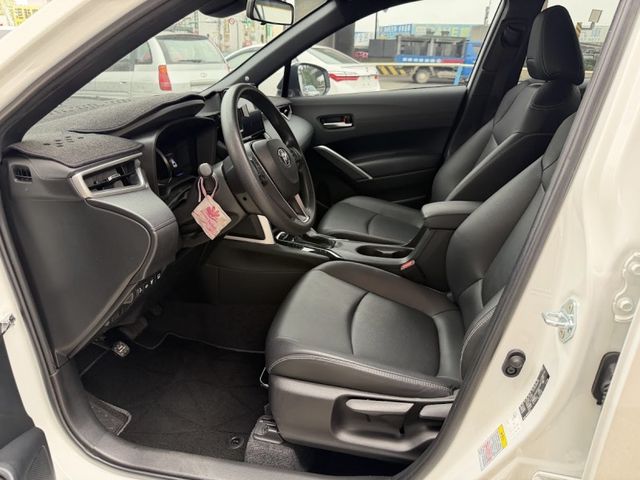 Toyota Cross  第2張相片