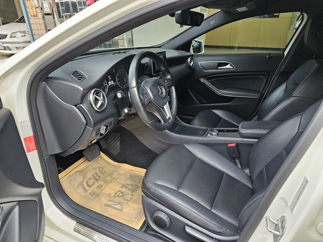 Mercedes-Benz/賓士 A-CLASS  第6張相片