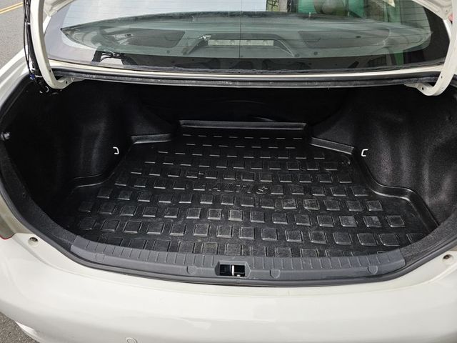 Toyota ALTIS  第8張相片