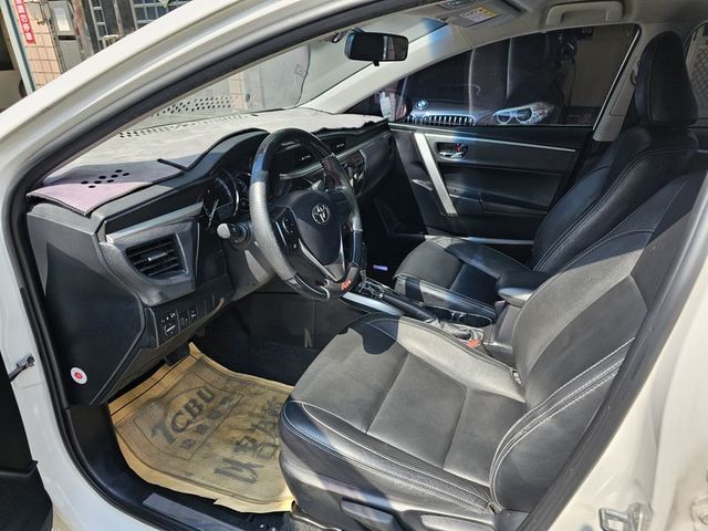 Toyota ALTIS  第3張相片