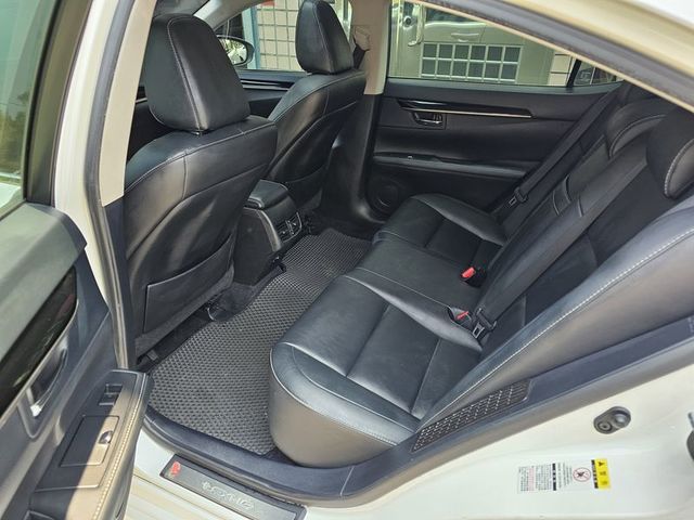 2014年 ES300H 油電混合車 天窗 雙電動椅  I KEY  第5張相片