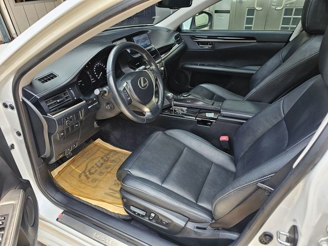 2014年 ES300H 油電混合車 天窗 雙電動椅  I KEY  第6張相片