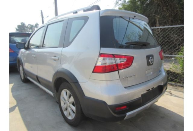 2014 NISSAN LIVINA 1.6  家庭必備好車 本月購入贈安卓機!!!!  第4張相片