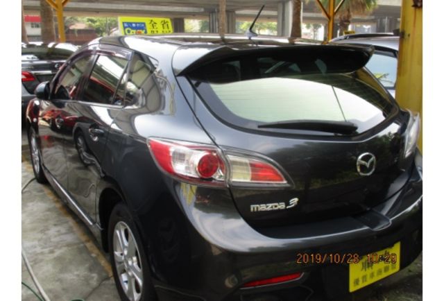 Mazda MAZDA3  第4張相片