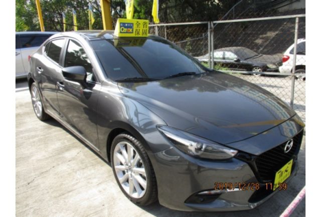 Mazda MAZDA3  第4張相片