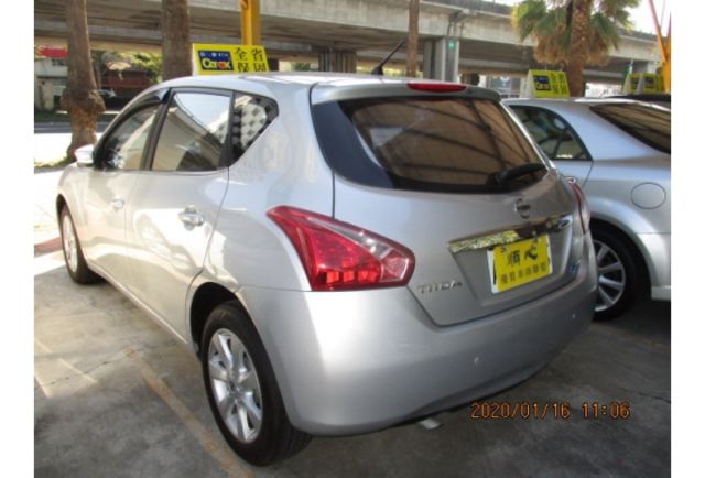 Nissan TIIDA  第4張相片