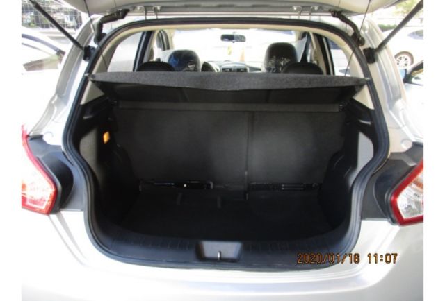 Nissan TIIDA  第7張相片