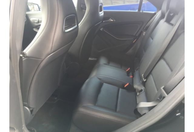2014 BENZ  CLA250  第4張相片
