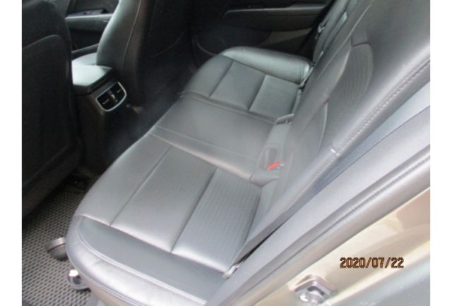 Hyundai ELANTRA  第8張相片