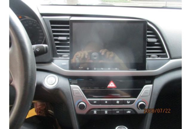 Hyundai ELANTRA  第9張相片