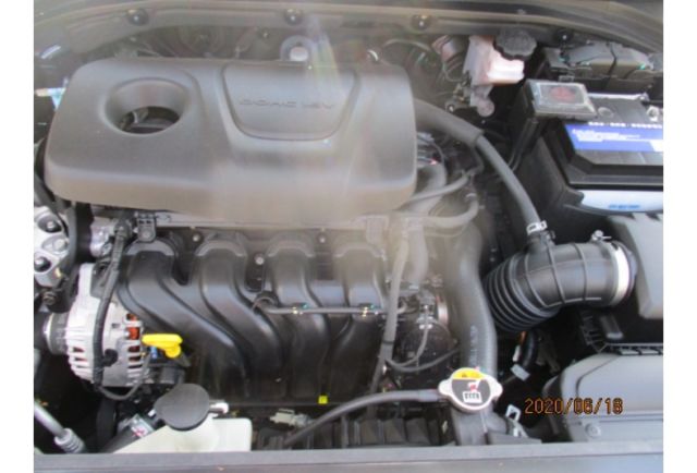 Hyundai ELANTRA  第6張相片