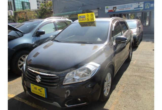 Suzuki SX4  第2張相片