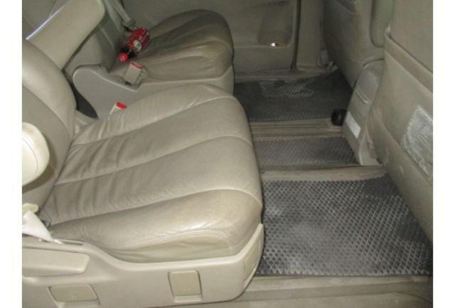 Toyota PREVIA  第8張相片