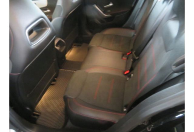 Benz A250  第8張相片