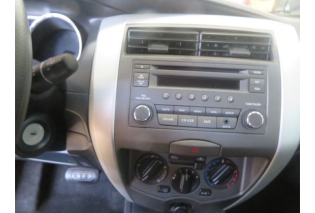 Nissan LIVINA  第8張相片