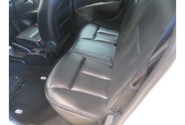 Nissan LIVINA  第9張相片