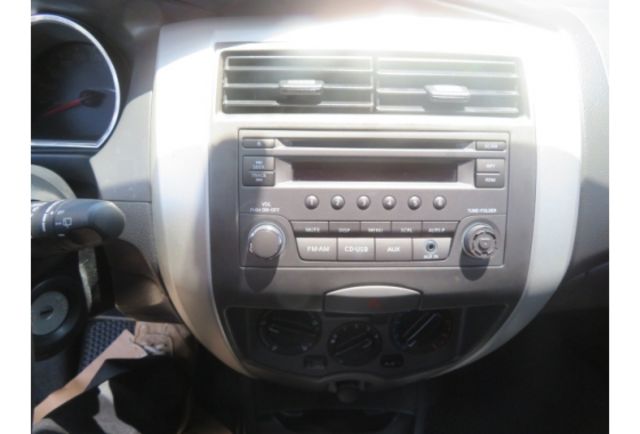 Nissan LIVINA  第7張相片
