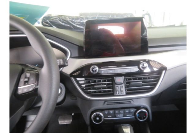 Ford FOCUS  第9張相片