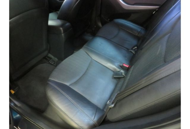 Hyundai ELANTRA  第8張相片