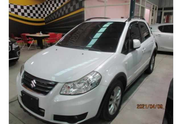 Suzuki SX4  第2張相片