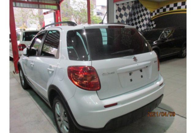 Suzuki SX4  第3張相片
