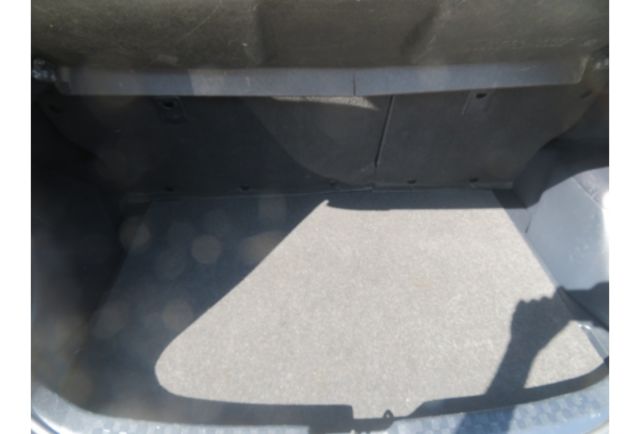 Toyota PRIUS C  第5張相片