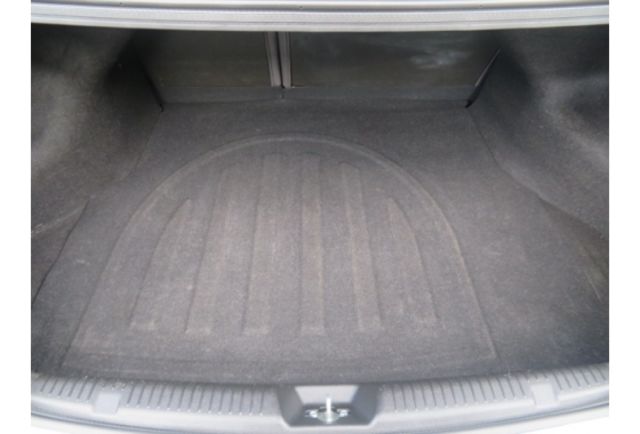 Hyundai ELANTRA  第7張相片