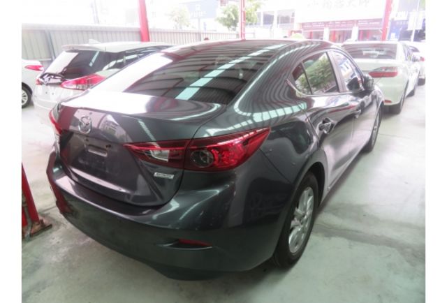 Mazda MAZDA3  第1張相片