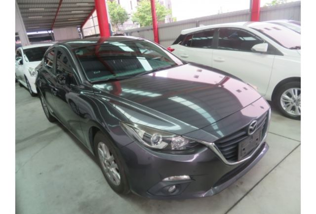 Mazda MAZDA3  第3張相片