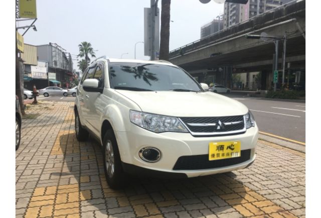 Mitsubishi OUTLANDER  第2張相片
