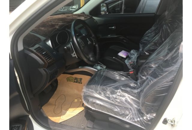 Mitsubishi OUTLANDER  第3張相片