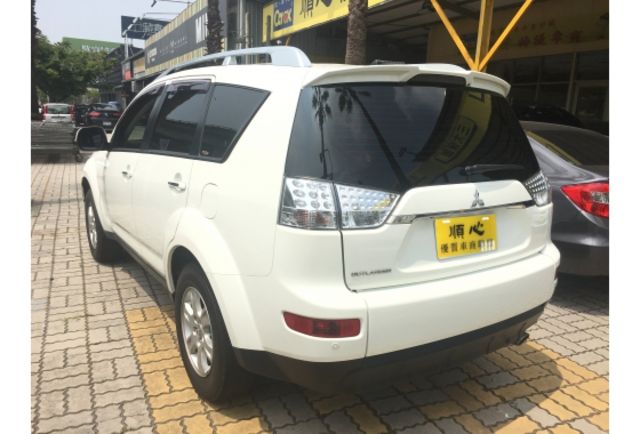 Mitsubishi OUTLANDER  第9張相片
