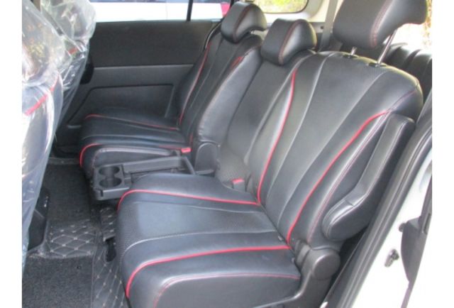 Mazda MAZDA5  第9張相片
