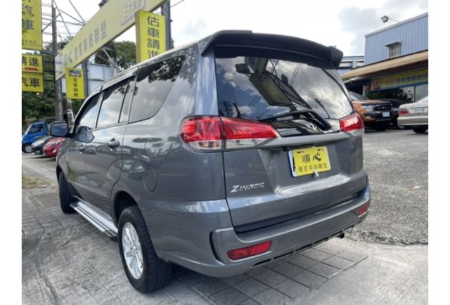 2015年 ZINGER 2.4L  出遊 賺錢 的好夥伴  第4張相片