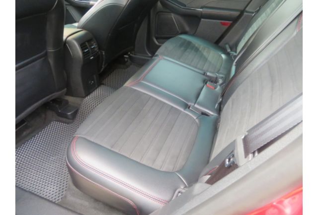 Ford KUGA  第7張相片
