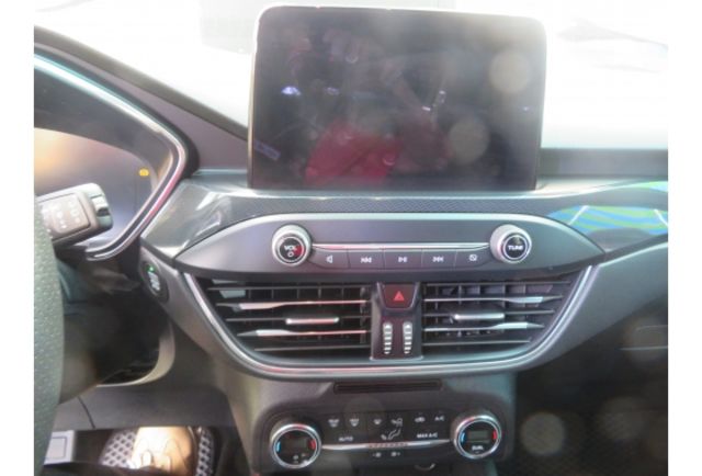 Ford KUGA  第8張相片