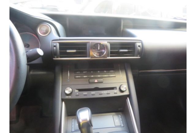 Lexus IS300  第7張相片