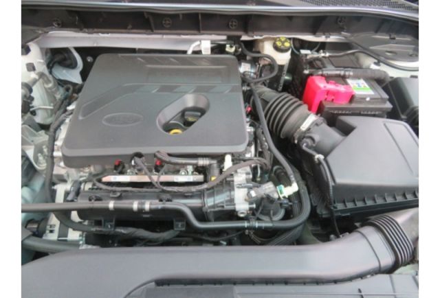 Ford KUGA  第7張相片