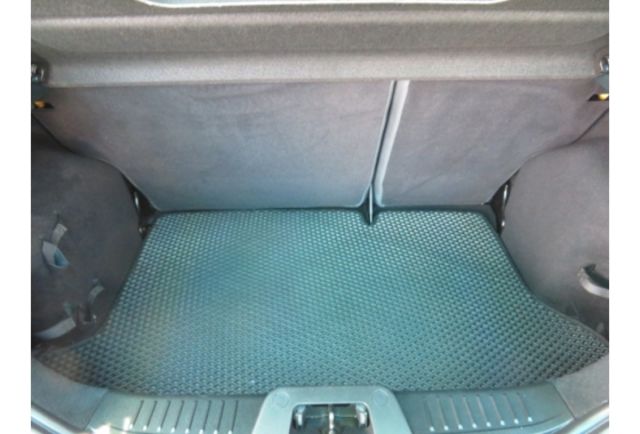 Ford FIESTA  第6張相片