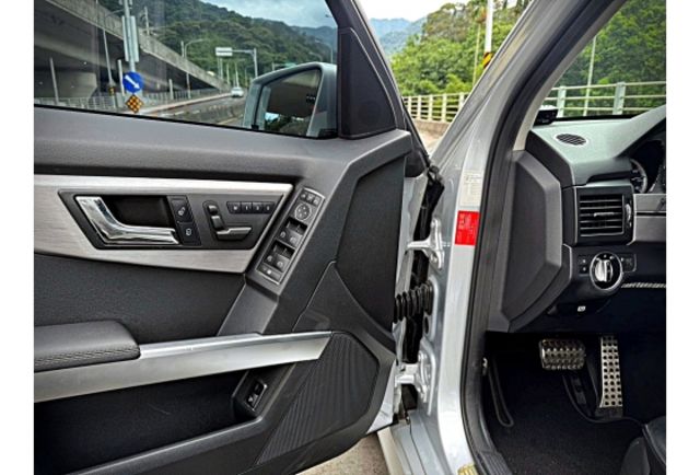 Benz GLK220  第8張相片