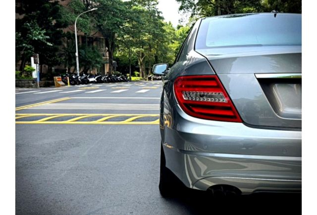 Benz C180  第21張相片