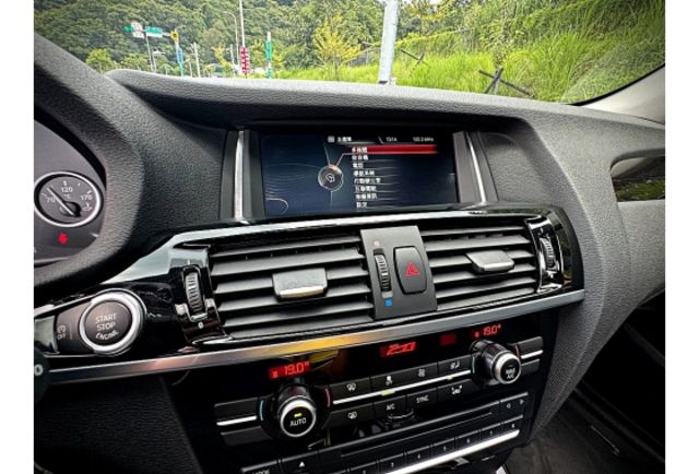 BMW X3  第7張相片