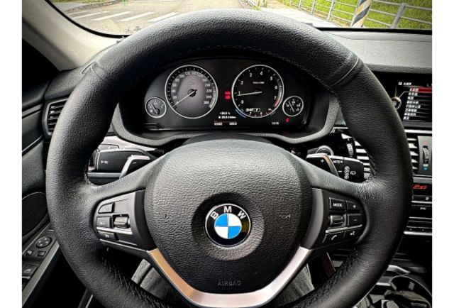 BMW X3  第10張相片