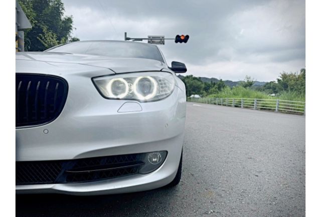 BMW 535i GT  第17張相片