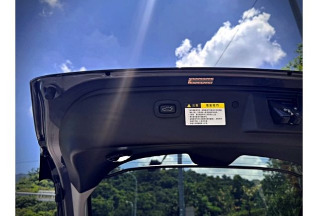 LUXGEN U6 GT  第17張相片