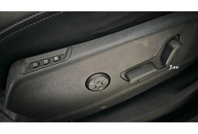 Peugeot 3008  第10張相片